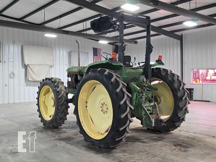 john-deere-6220-image-4