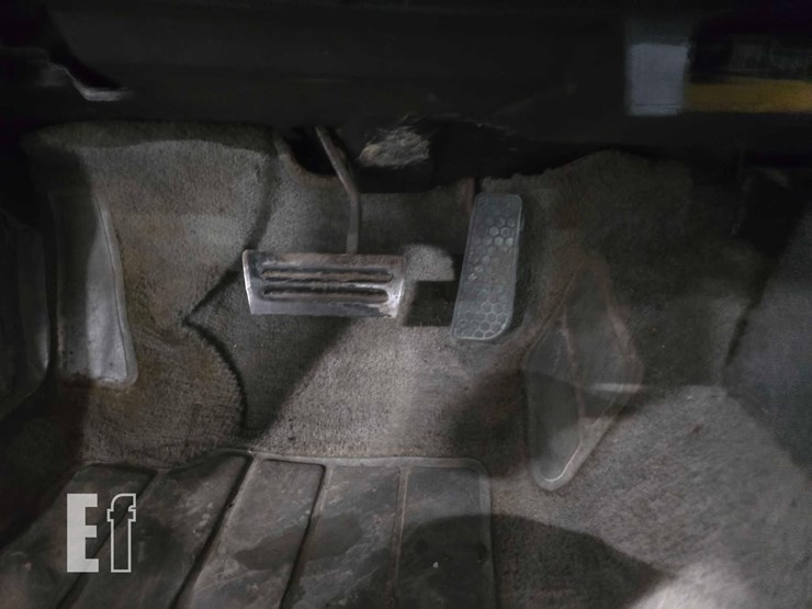 1986-chevrolet-image-11