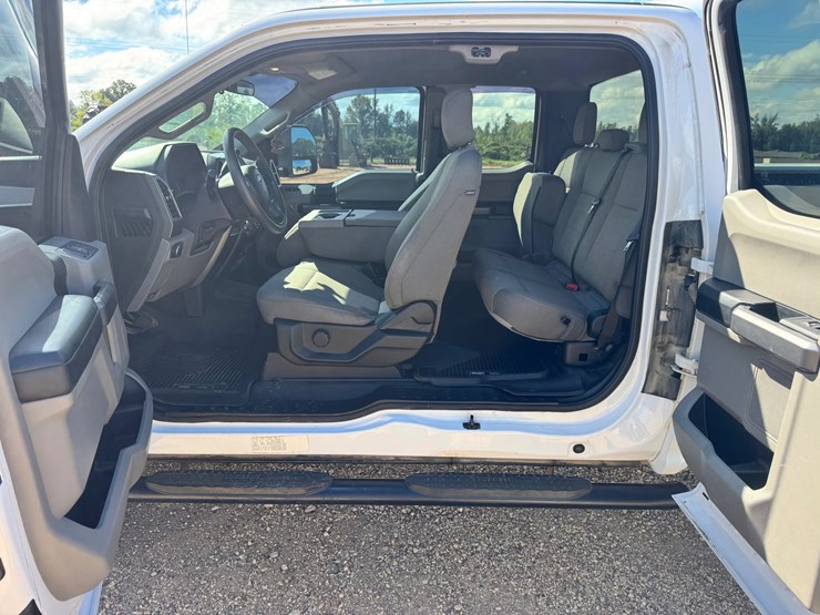 2020-ford-f250-xlt-image-9