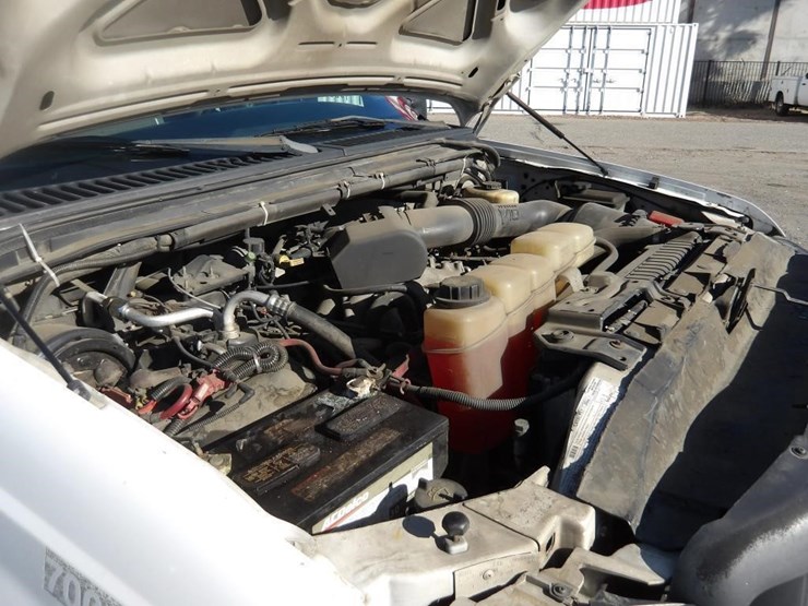 2004-ford-f450-sd-image-8