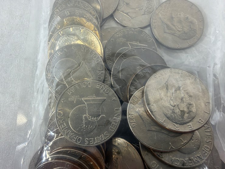 #40134-•-(50)-1776-1976-bicentennial-dollar-coins-image-17