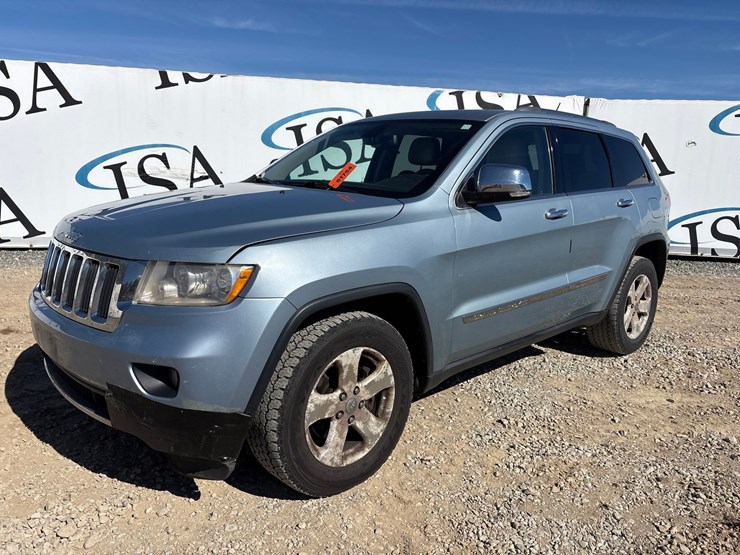 2012-jeep-grand-cherokee-image-1