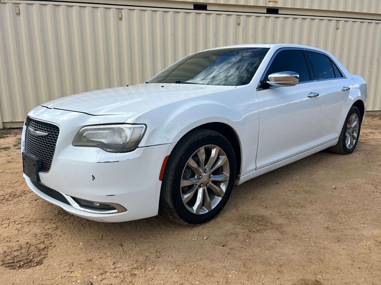 2020-chrysler-300-awd-3.6l-v6-sedan-(166,122-miles)-image-1