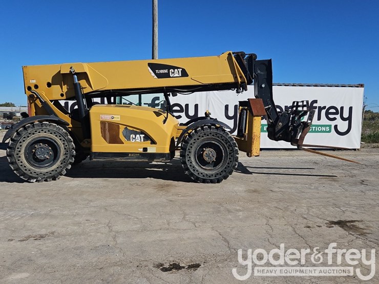 2014-caterpillar-tl1055c-image-6