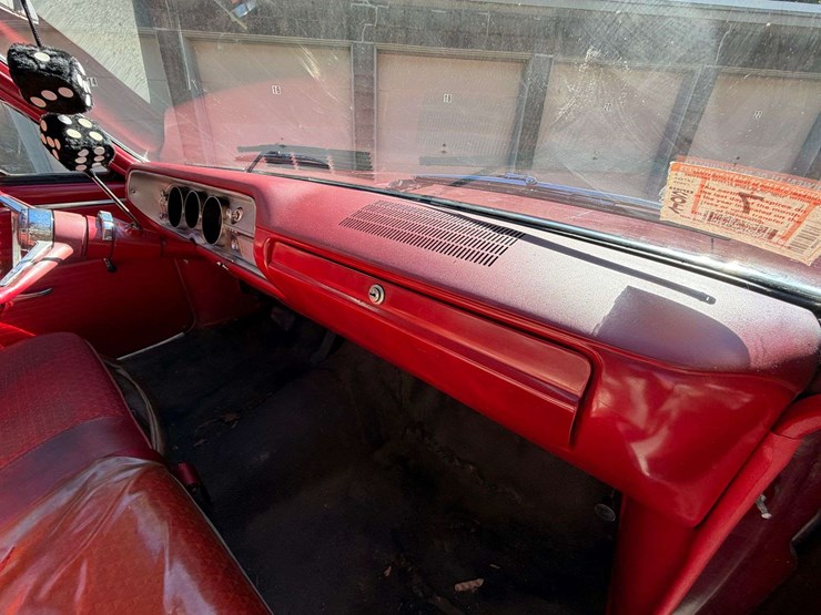 1965-chevrolet-chevelle-300-deluxe-4-door-sedan-(33,434-miles)-image-22