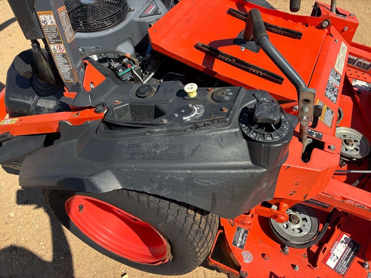 2019-kubota-z781kwi-54"-zero-turn-lawn-mower-image-12