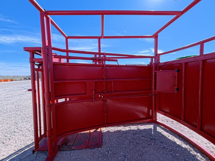 #2075-•-ranchers-livestock-equipment-calving-pen/-tub-image-5