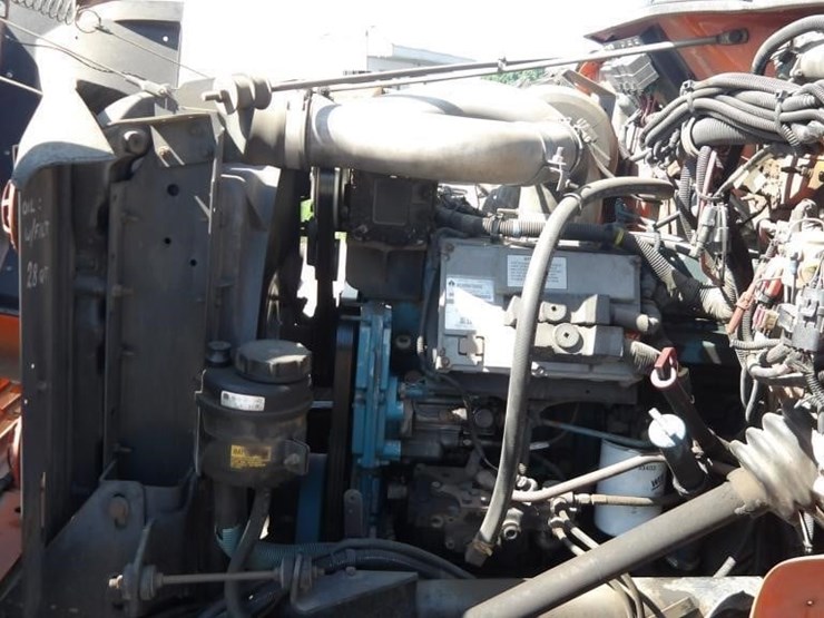 2001-international-4900-image-8