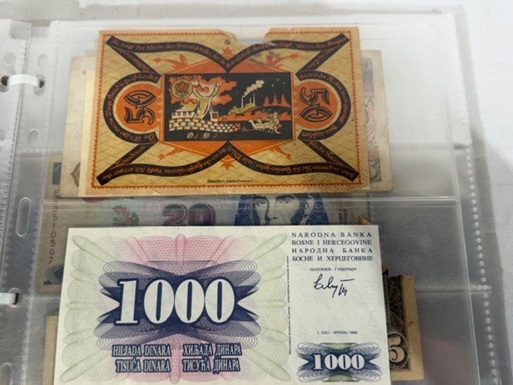 #40308-•-foreign-currency-bank-notes-image-81