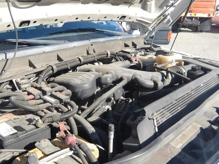 2015-ford-f450-xlt-image-9