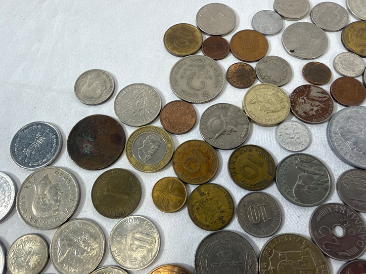 #40146-•-bag-of-foreign-coins-image-15
