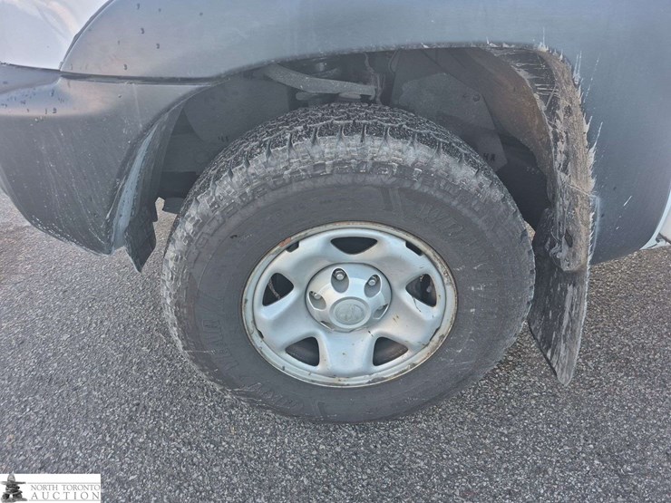 2015-toyota-tacoma-image-20