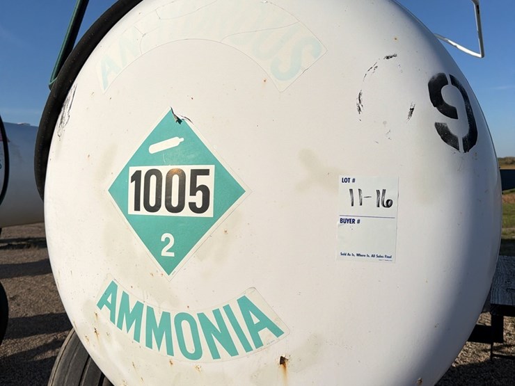 11-16-1450-gallon-nh3-tank,-16.5l---16.1-sl-tires-image-3