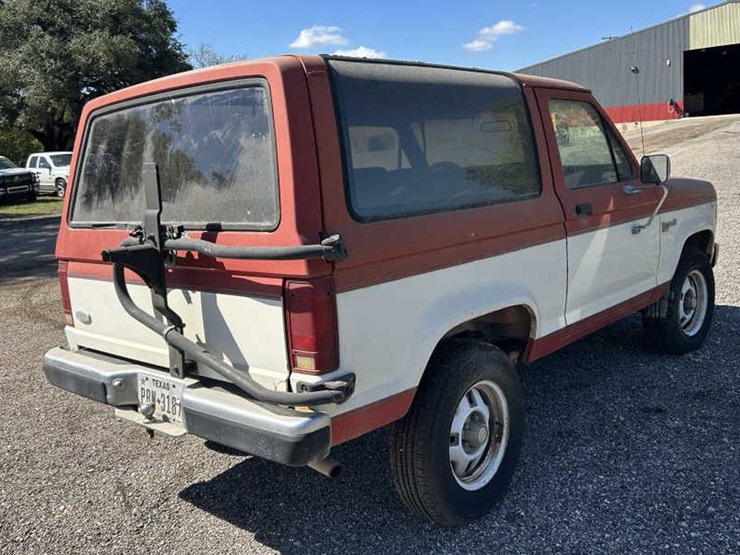 1987-ford-bronco-image-4
