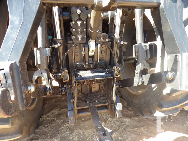 2014-case-ih-magnum-290-image-11