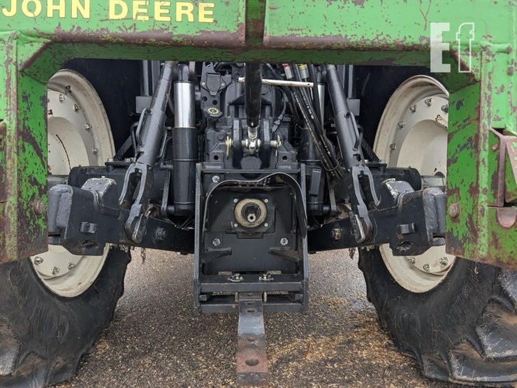 new-holland-t6070-plus-image-13