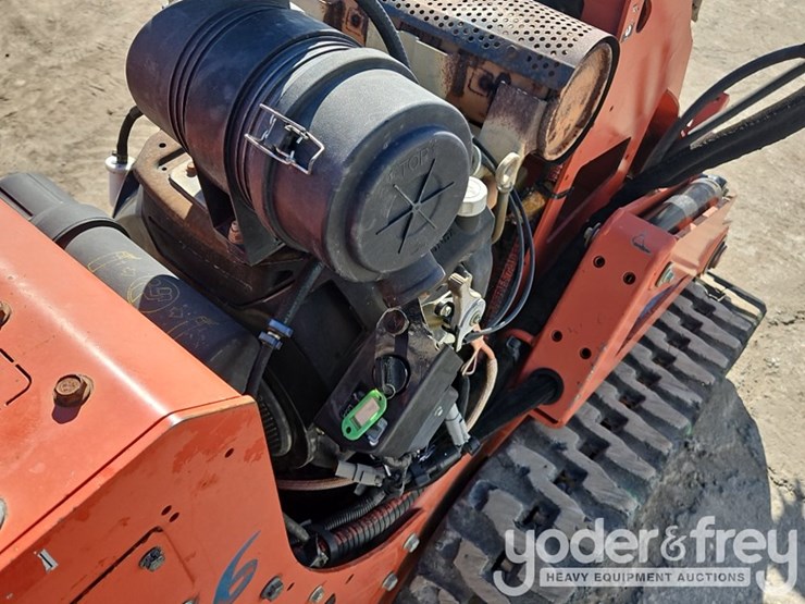 2016-ditch-witch-c24x-image-10