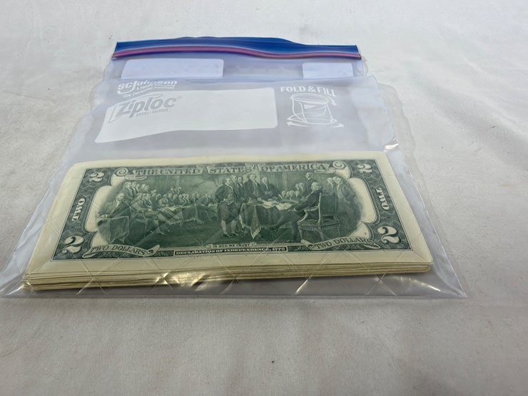 #40130-•-(40)-2017-uncirculated-two-dollar-bills-image-9