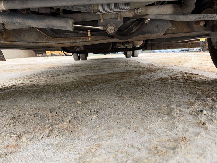 2017-ford-e450-image-24