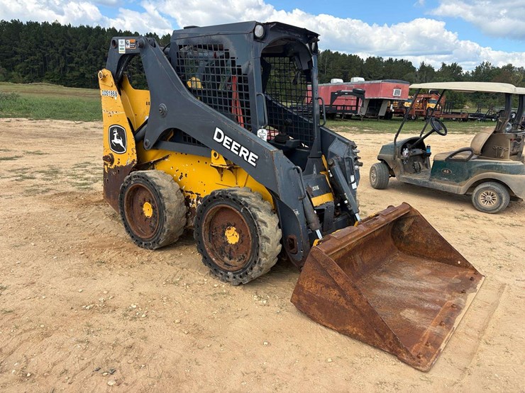 2021-john-deere-318-image-4