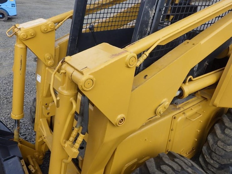 toyota-sdk8-skid-steer-loader-image-13