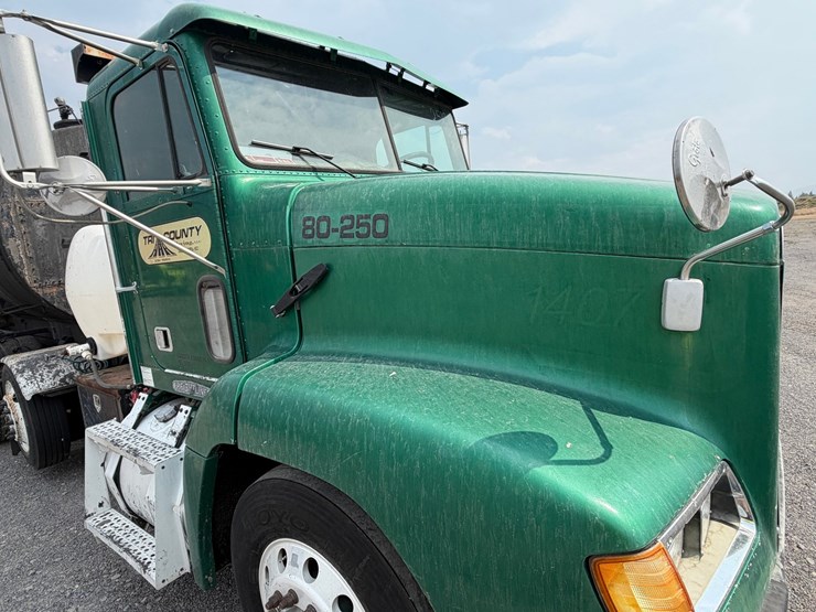 1996-cummins-m11-image-23