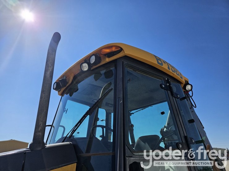 2013-deere-310k-image-18