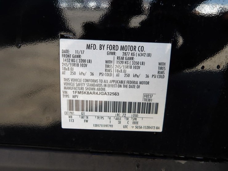2018-ford-explorer-image-19