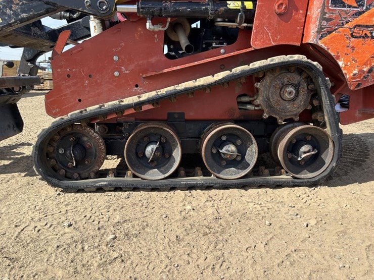 2018-ditch-witch-sk600-image-12