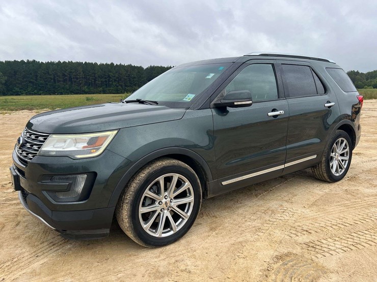 2016-ford-explorer-limited-image-1