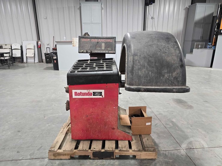 ford-rotunda-dsp9002-wheel-balancing-machine-image-7