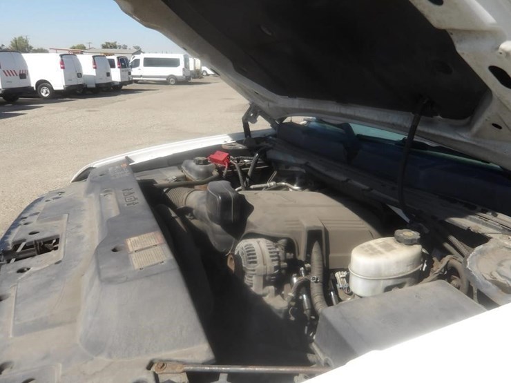 2013-chevrolet-silverado-2500-image-5