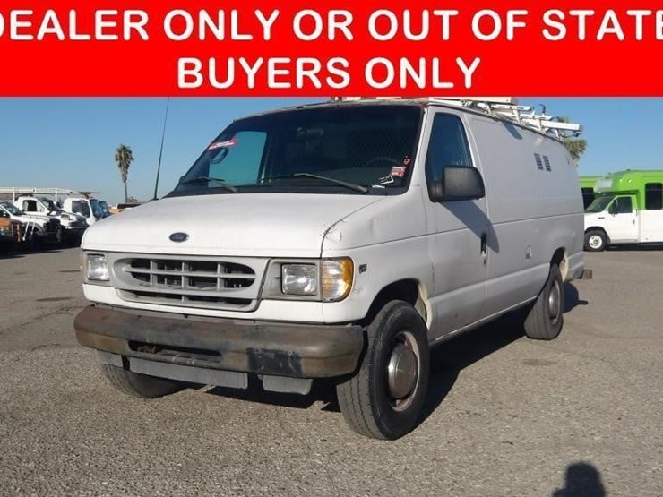 2002-ford-e350-image-1