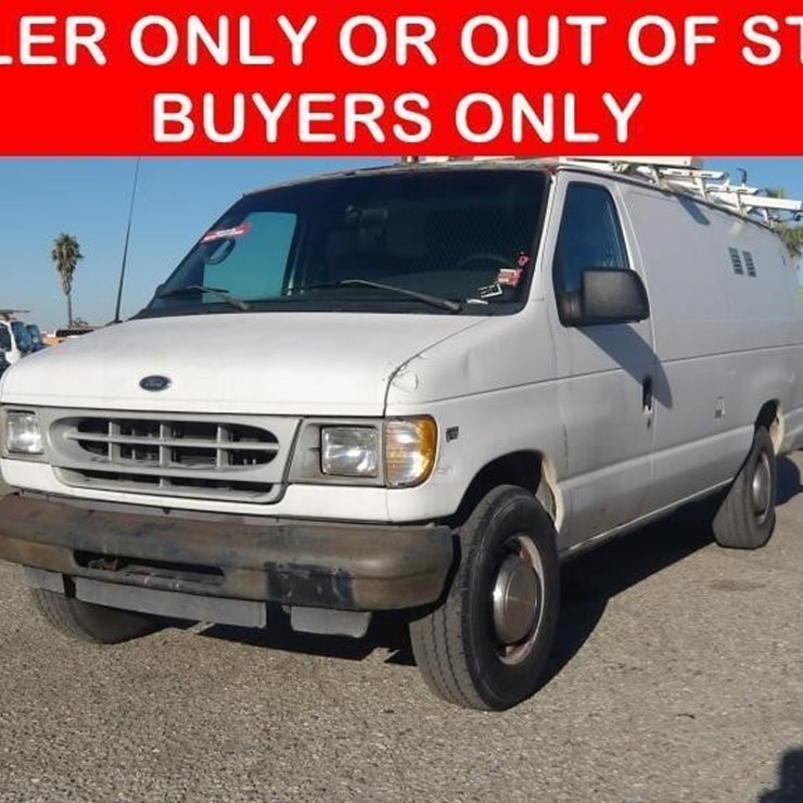 2002 FORD E350