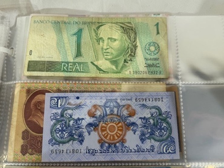 #40310-•-foreign-currency-bank-notes-image-136