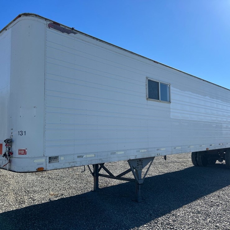 1990 GREAT DANE 48