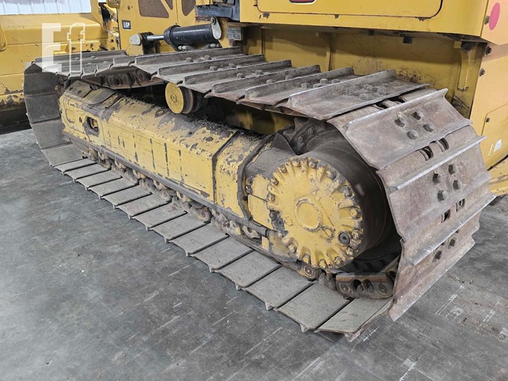 2021-caterpillar-d3-lgp-image-33