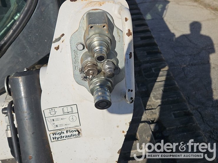 2022-bobcat-t870-image-19