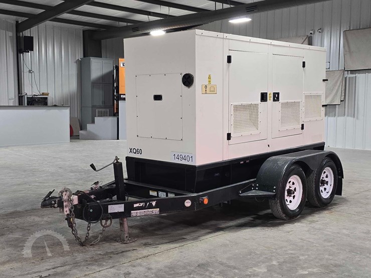 2013-caterpillar-xq60-6-image-1