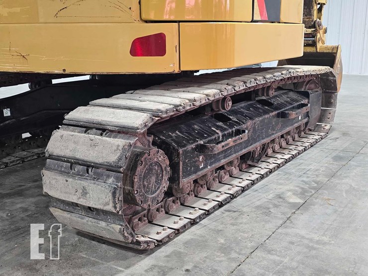 2019-caterpillar-315f-lcr-image-32