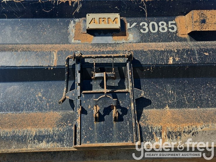 2019-freightliner-122sd-image-37