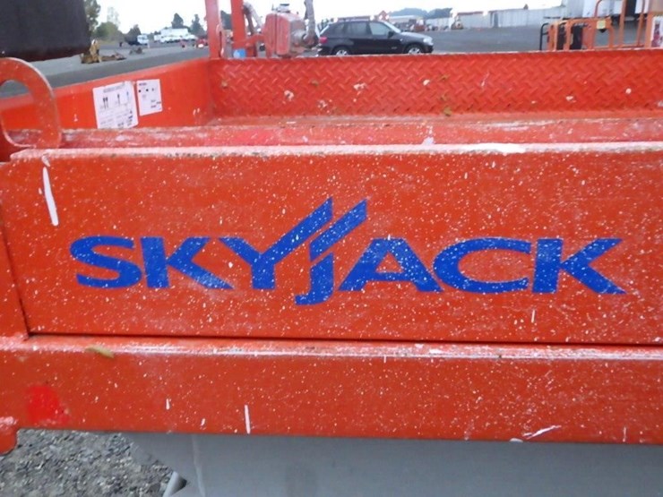 skyjack-sj4632-scissor-lift-image-18
