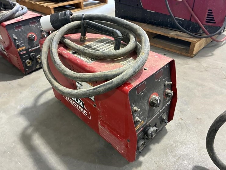 lincoln-electric-v276-inverter-welder-image-2
