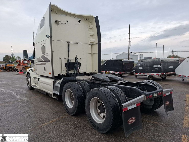 2020-peterbilt-579-image-7