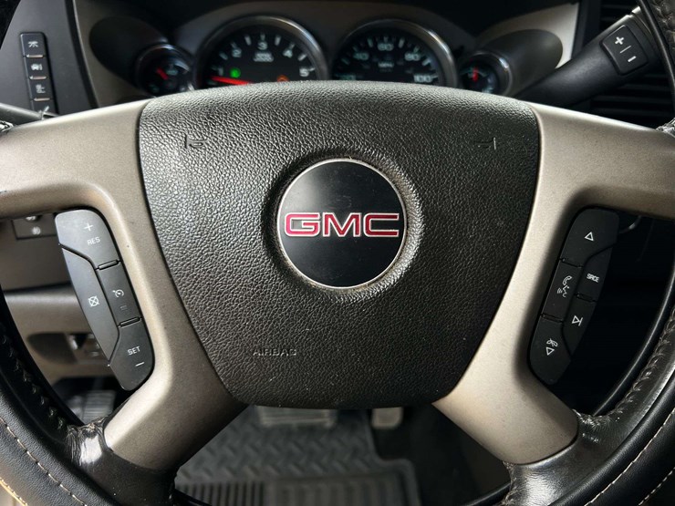 2012-gmc-sierra-1500-sle-image-13