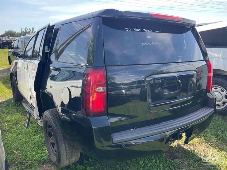 2018-chevrolet-tahoe-image-4