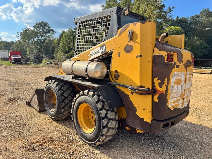 2015-caterpillar-236b3-image-3