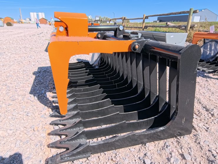 #3077-•-new-skid-steer-quick-attach-76-inch-skeleton-grapple-image-2