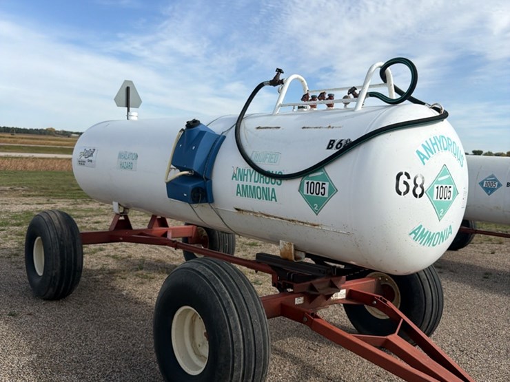 11-13-1450-gallon-nh3-tank,-16.5l---16.1-sl-tires-image-1