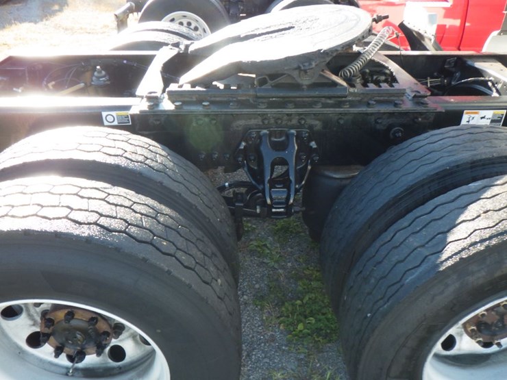 2021-kenworth-t680-image-6